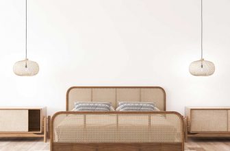 Rattanbett und Rattan Nachttische (depositphotos.com)